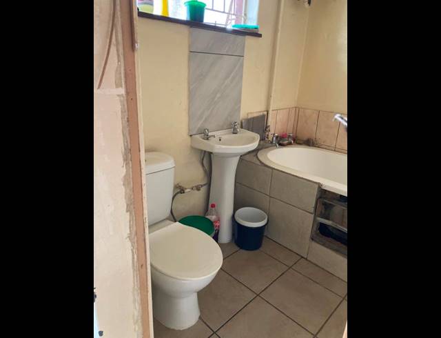 1 BEDROOM APARTMENT FOR SALE IN PRETORIA WEST